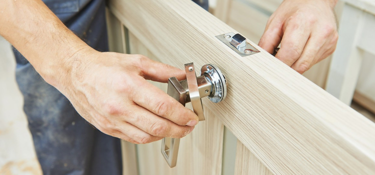 interior door repair Iona